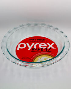 Pyrex 9.5" glass pie plate